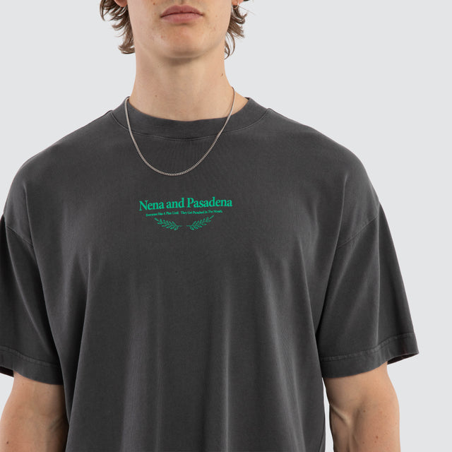 Model wears Stadium Raptor Tee Pigment Asphalt T-Shirts Grey – image 5