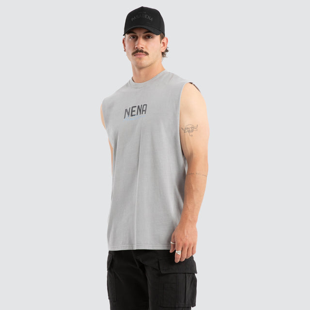 Model wears Efficient Relaxed Muscle Pigment Alloy Muscle Tees Grey – image 3
