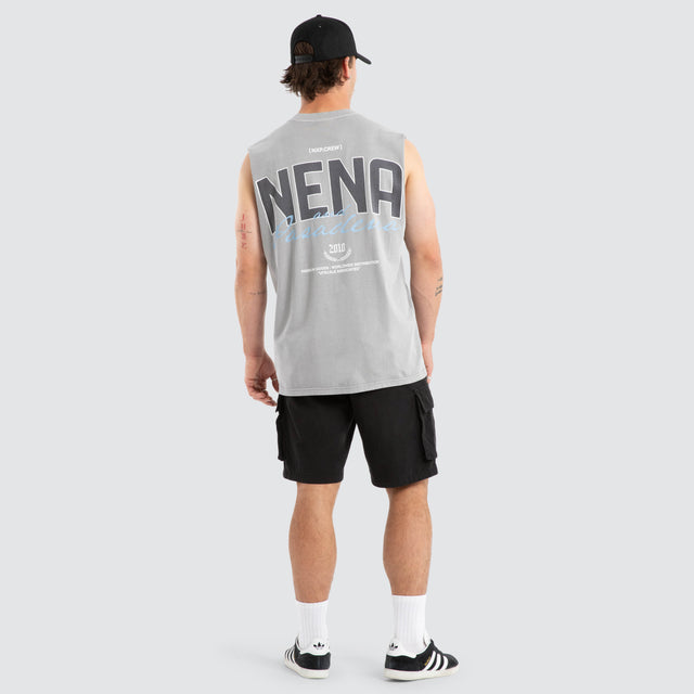 Model wears Efficient Relaxed Muscle Pigment Alloy Muscle Tees Grey – image 5
