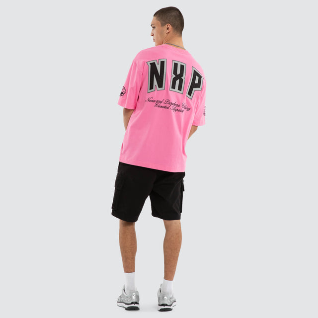 Model wears Figures Oversized Tee Pink T-Shirts Pink – image 2