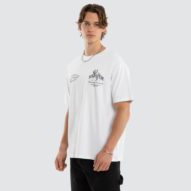 Model wears Ground Box Fit Tee White T-Shirts White – image 4