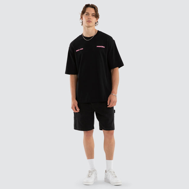 Model wears Mystic Oversized Tee Jet Black T-Shirts Black – image 2