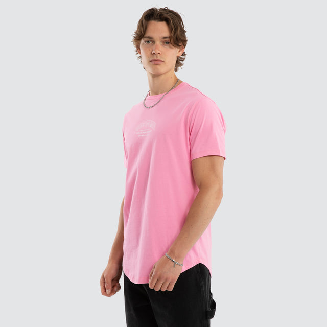 Model wears Pioneer Dual Curved Tee Pink T-Shirts Pink – image 3