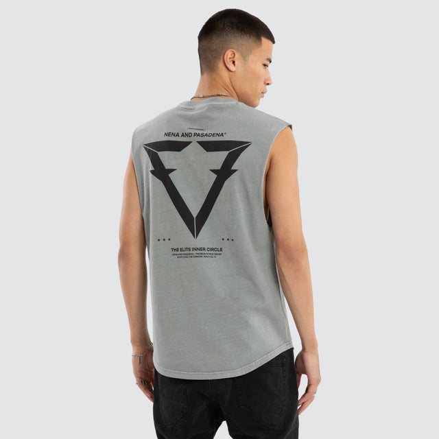 Model wears Cordier Dual Curved Muscle Neutral Grey Muscle Tees Grey – image 4