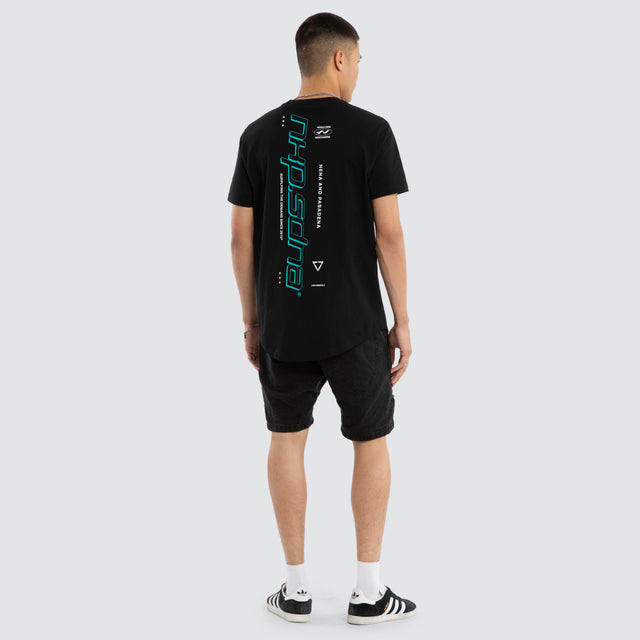 Model wears Independent Dual Curved Tee Jet Black T-Shirts Black – image 5