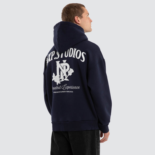 Model wears Fray Motion Box Fit Hoodie Black Iris Hoodies Black – image 4