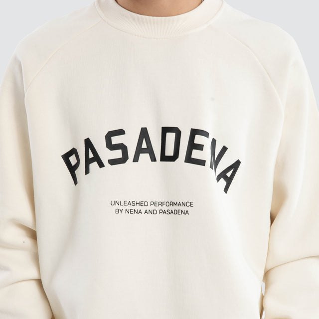 Model wears Rich Raglan Fleece Crew Warm White Gardenia Fleece White – image 4