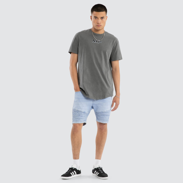 Model wears All For One Dual Curved Tee Pigment Steel T-Shirts Grey – image 5