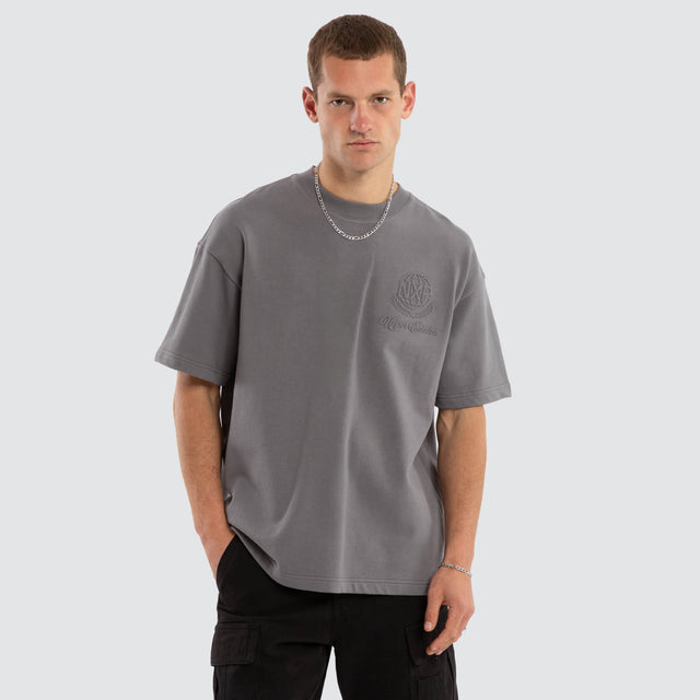 Model wears Opus Loopback Raptor Tee Steel Grey T-Shirts Grey – image 1