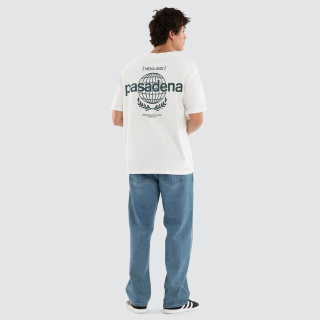 Model wears Dreams Box Fit Tee Natural White T-Shirts White – image 5