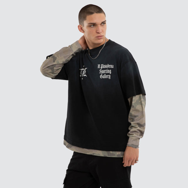 Model wears Mirror Layered Long Sleeve Tee Sunbleached Black Longsleeve T-Shirts Grey – image 3