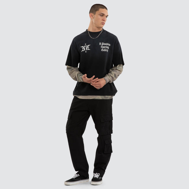 Model wears Mirror Layered Long Sleeve Tee Sunbleached Black Longsleeve T-Shirts Grey – image 5