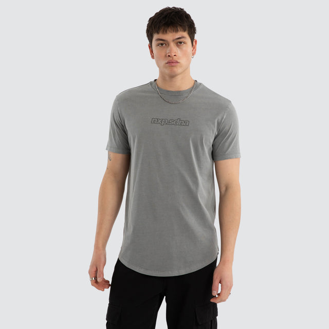 Model wears Vyrnex Dual Curved Tee Pigment Frost Grey T-Shirts Grey – image 5