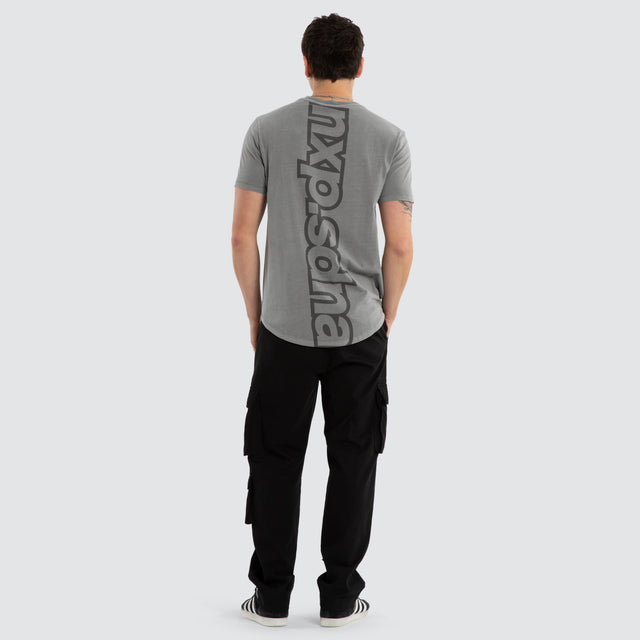 Model wears Vyrnex Dual Curved Tee Pigment Frost Grey T-Shirts Grey – image 4