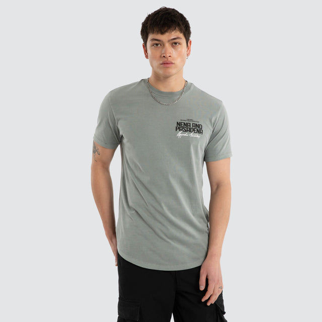 Model wears Centurion Dual Curved Tee Pigment Neutral Grey T-Shirts Grey – image 4