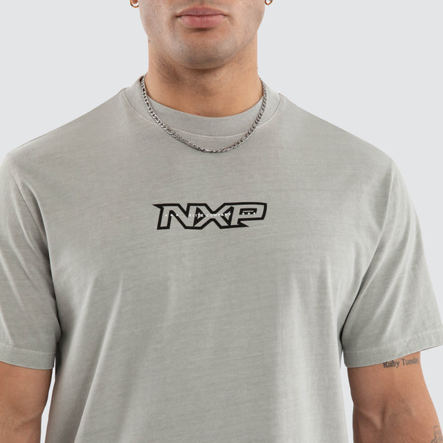 Model wears NXP Ebon Classic Tee Pigment Grey T-Shirts in Grey - Image 4