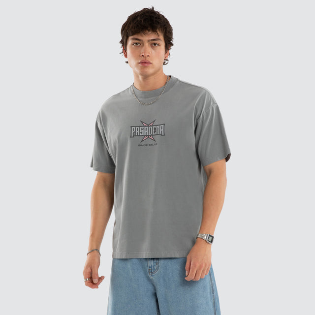 Model wears NXP Duskmauve Raptor Tee Grey T-Shirts in Grey - Image 2