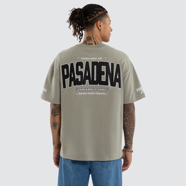 Model wears Miami Loopback Raptor Tee Shadow T-Shirts Grey – image 1