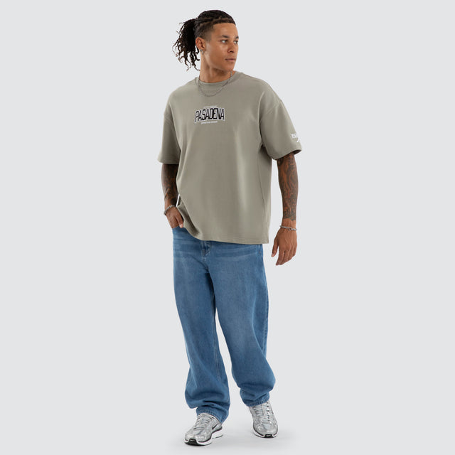 Model wears Miami Loopback Raptor Tee Shadow T-Shirts Grey – image 2