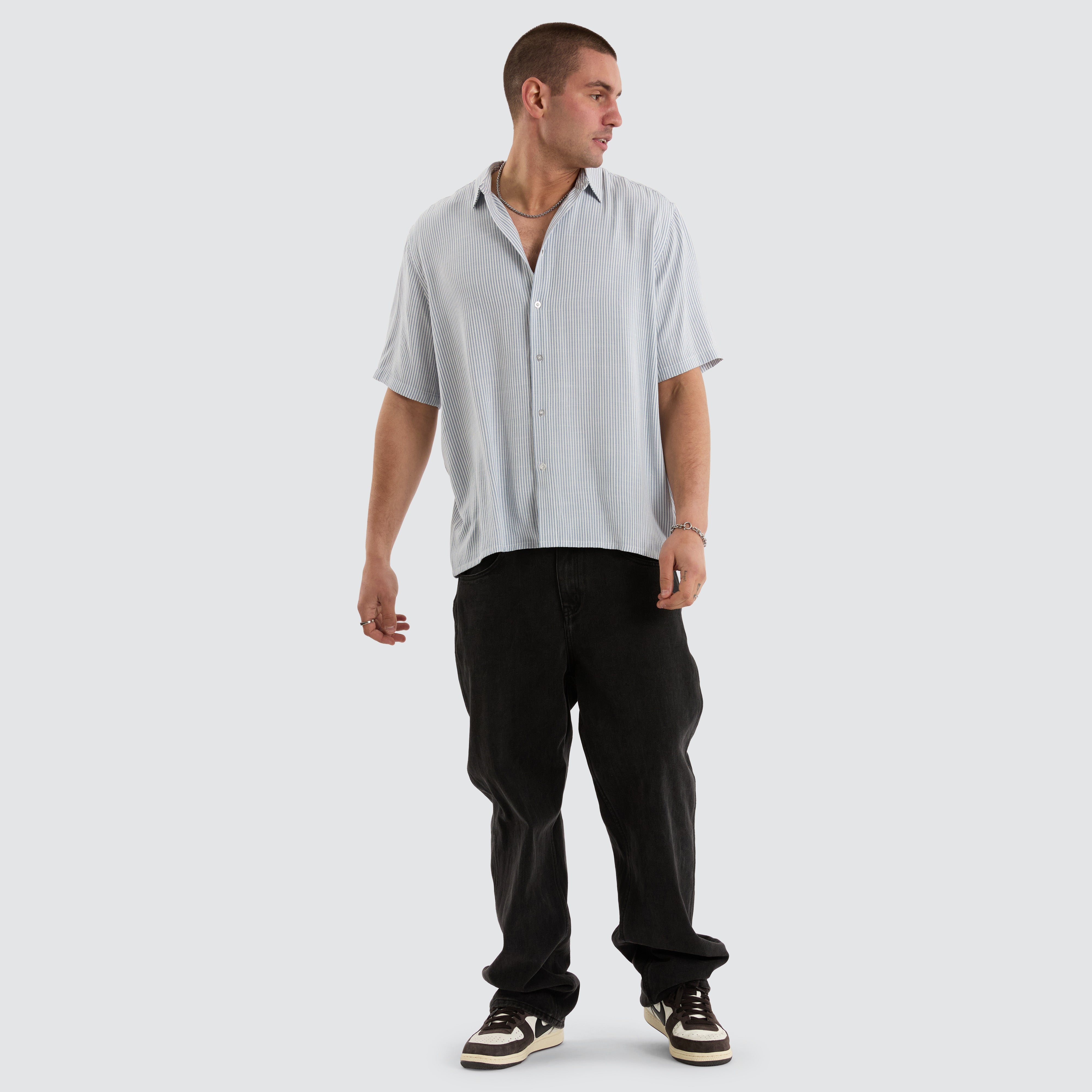 NXP Star Shortsleeve Shirt in White | Neverland Store
