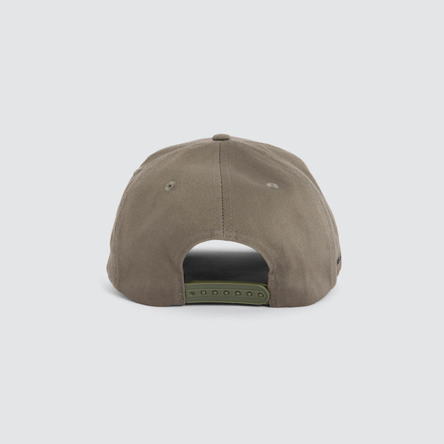Model wears Axis Cap Khaki Caps Green – image 5