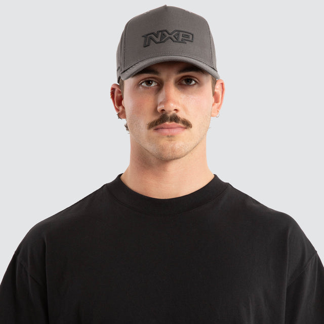 Model wears Grander Cap Charcoal Headwear Grey – image 3