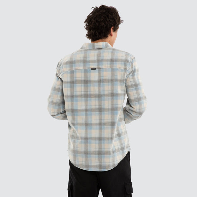 Model wears Border Long Sleeve Shirt Skyway/Oatmeal Check Long Sleeve Shirts Blue – image 5