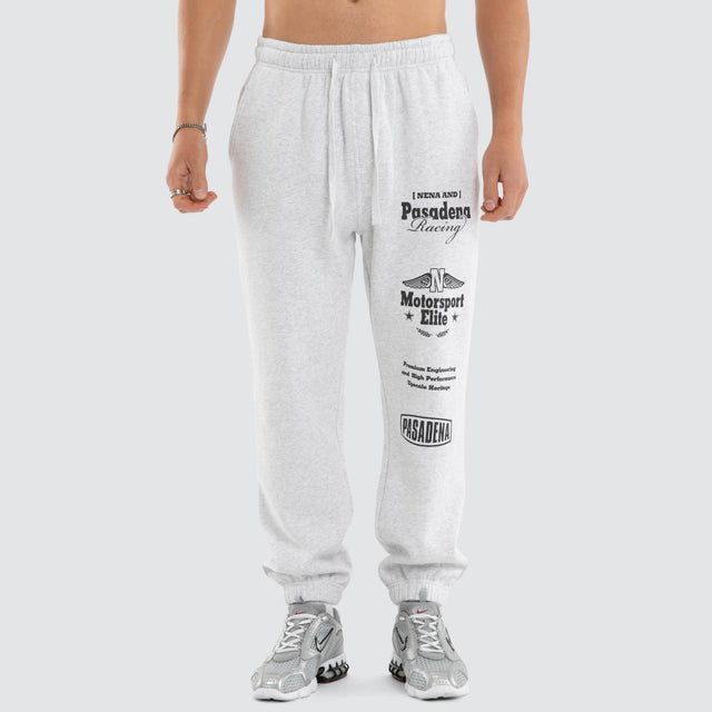 Model wears Parade Trackpant Snow Marle Trackpants Grey – image 3