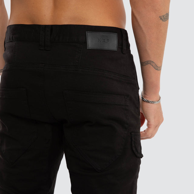Model wears Rogue Pant Black Pants Black – image 5