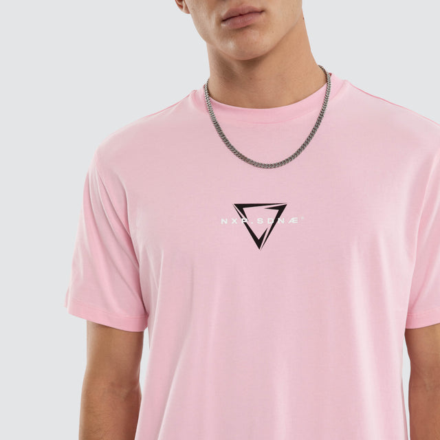 Model wears Inevitable Dual Curved Tee Orchid Pink T-Shirts Pink – image 4