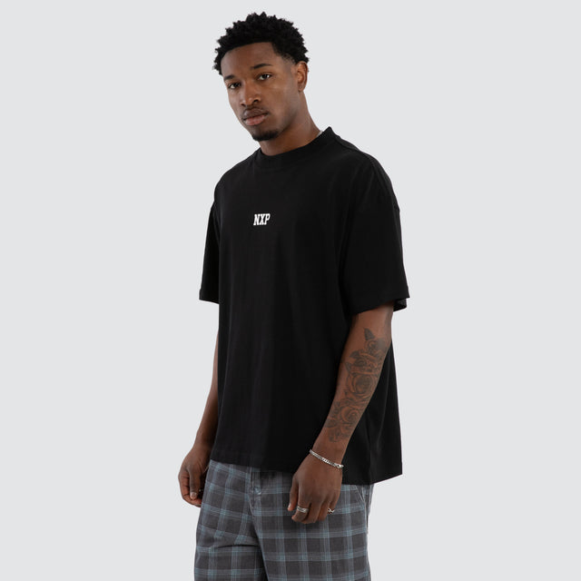 Model wears Foundation Raptor Tee Anthracite Black T-Shirts Black – image 3