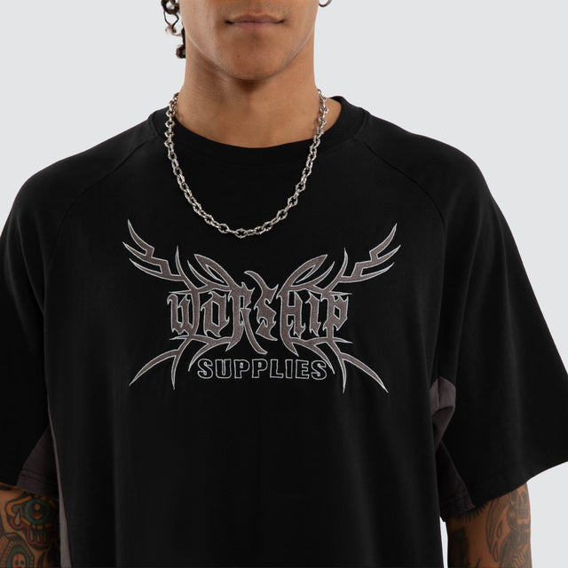 Trudge Box Fit Raglan Tee Black