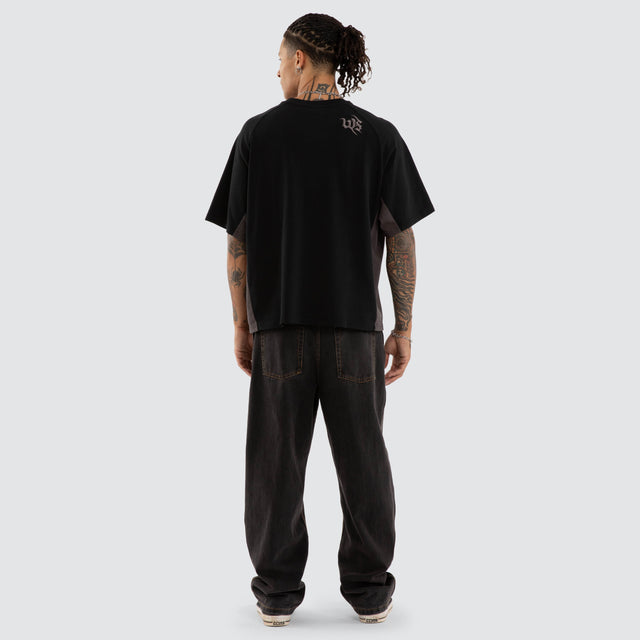 Trudge Box Fit Raglan Tee Black