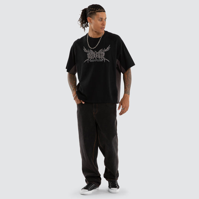 Trudge Box Fit Raglan Tee Black