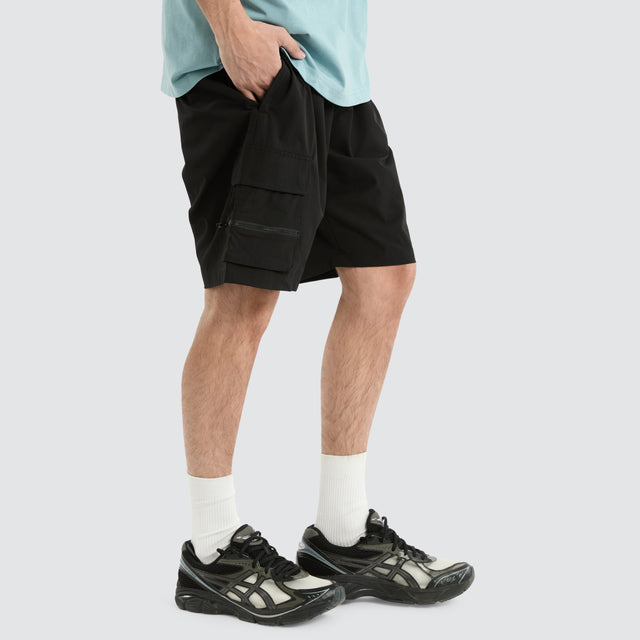 Nero Hike Short Black