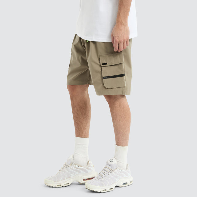 Nero Hike Short Olive