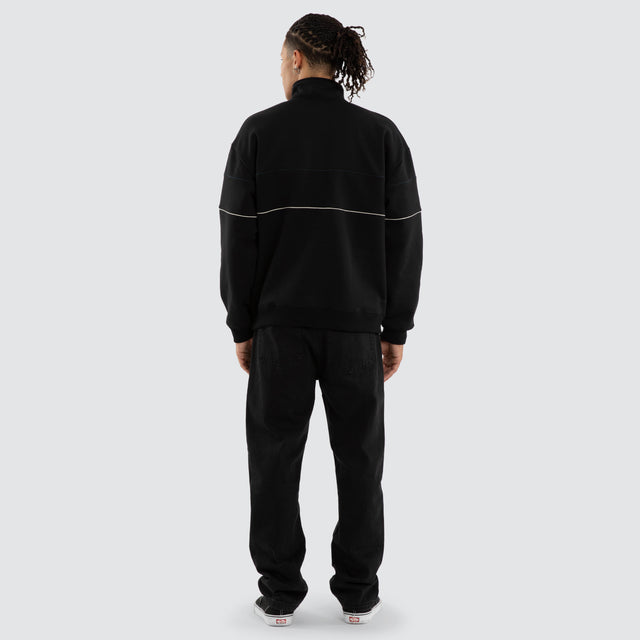 Between Chaos & Calm Fleece Black