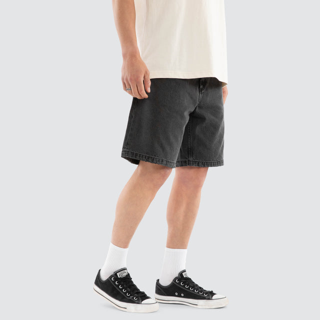 Mid Slacker Long Denim Jort Aged Black