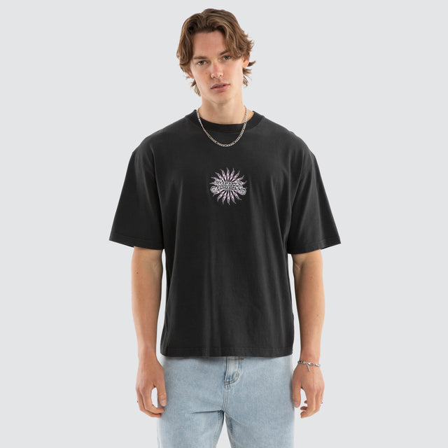 Peace Power Embro Box Fit Tee Pirate Black