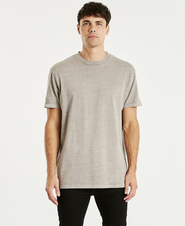 Kiss Chacey Essentials Relaxed Fit T-Shirt Pigment Gull