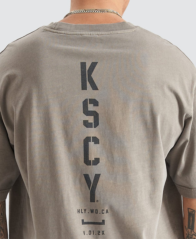 Kiss Chacey Trojan Heavy Tee Pigment Driftwood