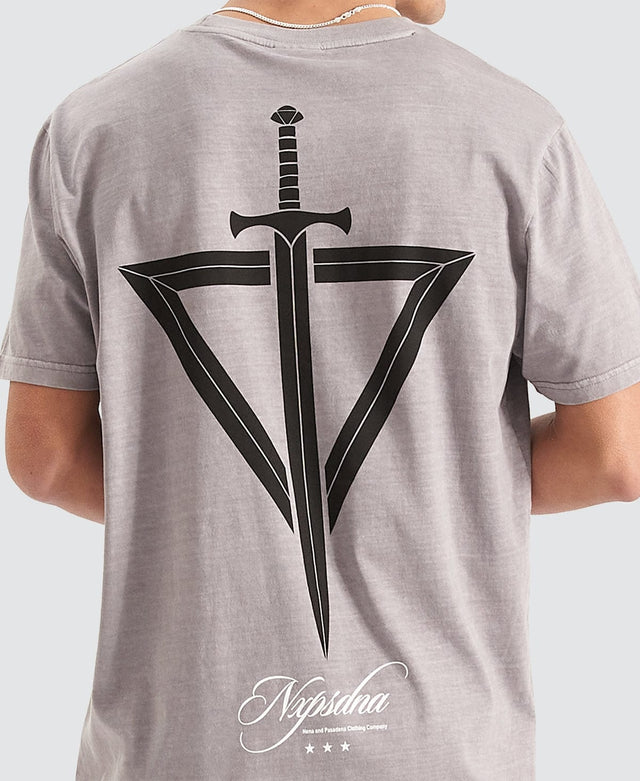 Nena and Pasadena Dagger Tee Pigment Alloy