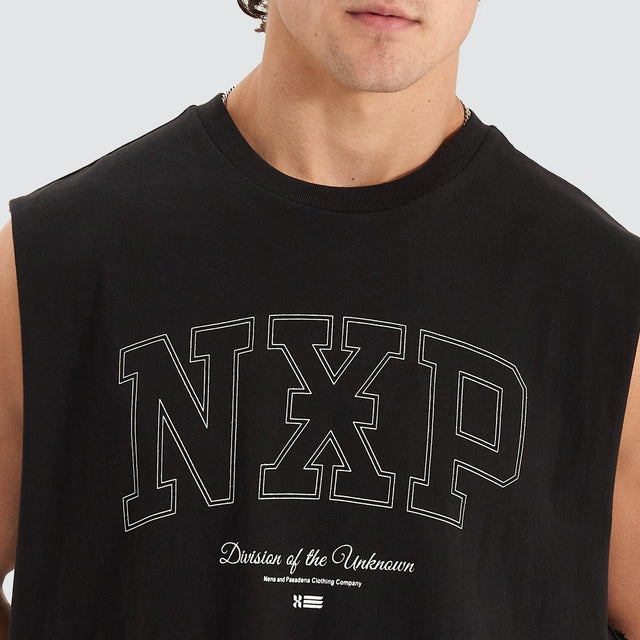 Nena and Pasadena Division Relaxed Muscle Tee Jet Black