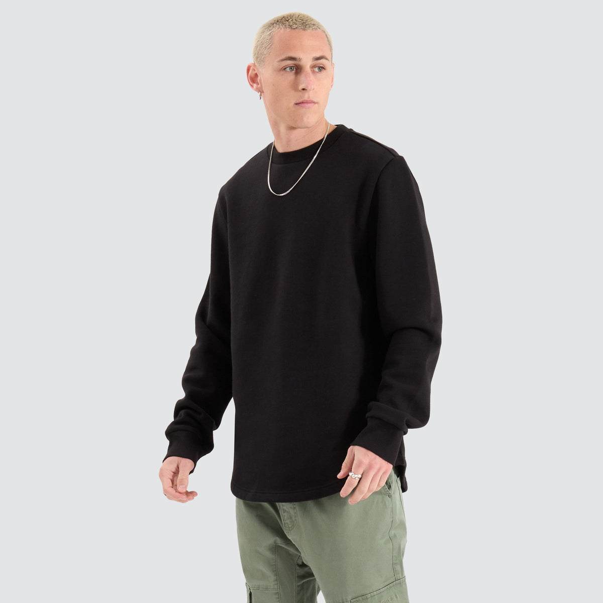 NXP Fernie Heavy Dual Curve Sweater in Jet Black | Neverland ...