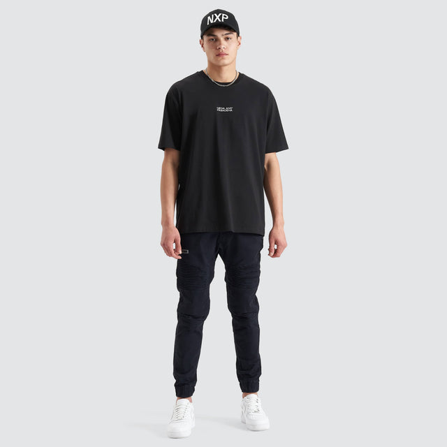 Nena and Pasadena Keystone Tee Jet Black