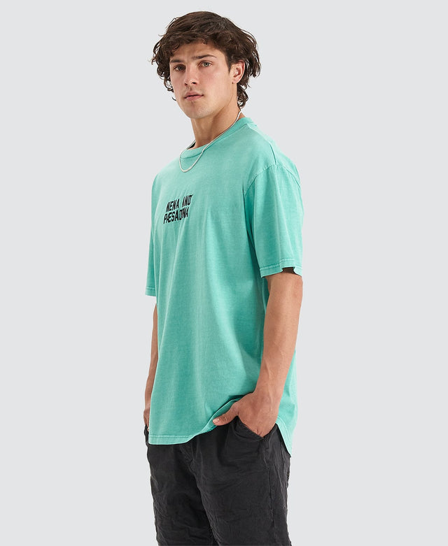 Nena & Pasadena Marathon Heavy Box Fit Scoop T-Shirt Pigment Mint Green