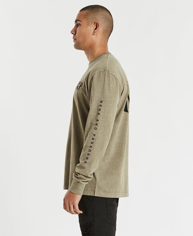Nena & Pasadena Turbine Relaxed Long Sleeve T-Shirt Pigment Taupe Brown