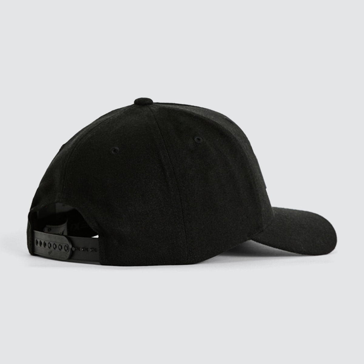 Underdog Golfer Cap in Black | Neverland – Neverland Store