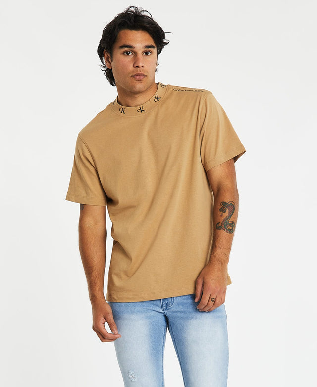 Calvin Klein Logo Jacquard T-Shirt Timeless Camel