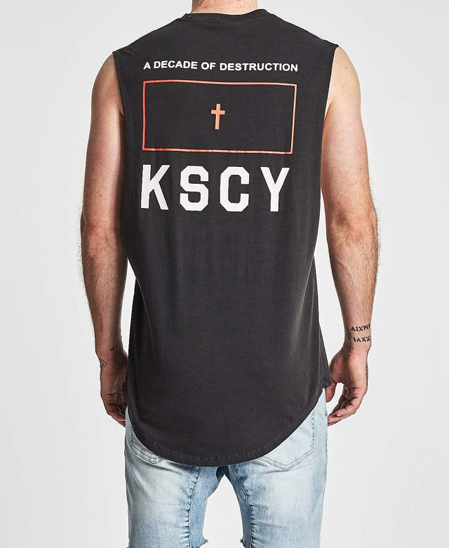 Kiss Chacey Decades Curved Hem Muscle Tee Pigment Black